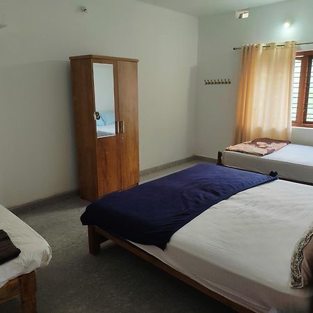 Shivalaya Homestay, Madikeri Siddāpur Esterno foto