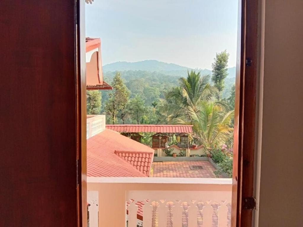 Shivalaya Homestay, Madikeri Siddāpur Esterno foto